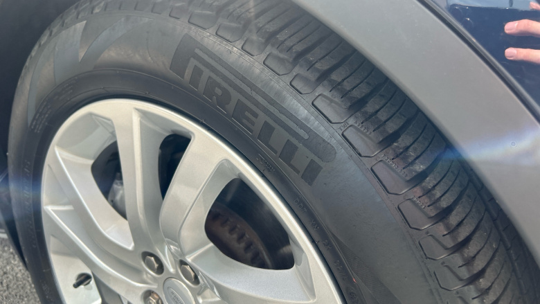 Land Rover Discovery 3.0 D300 S 5dr Auto Diesel Station Wagon